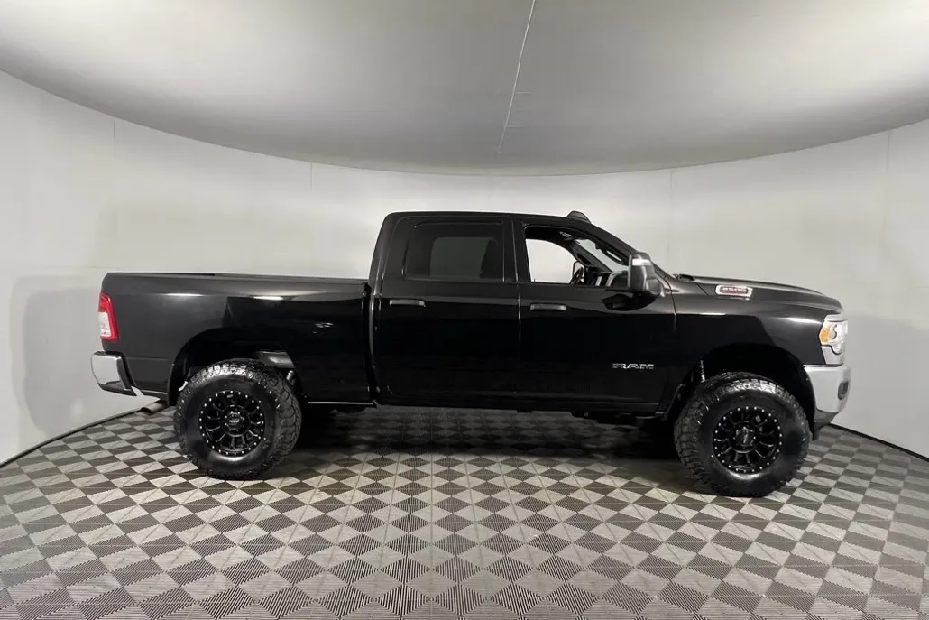 2024 Ram 2500 Big Horn photo 1