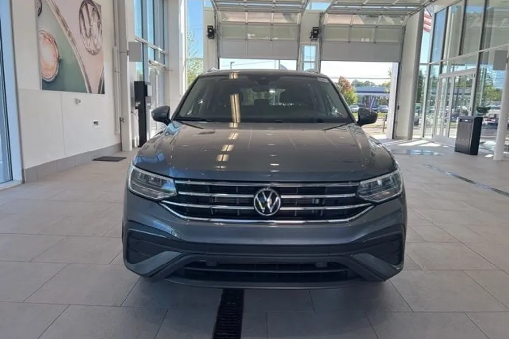 2024 Volkswagen Tiguan SE Wolfsburg Edition photo 1