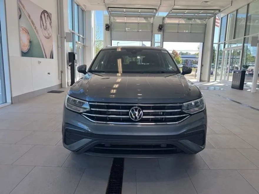 2024 Volkswagen Tiguan SE Wolfsburg Edition photo 1