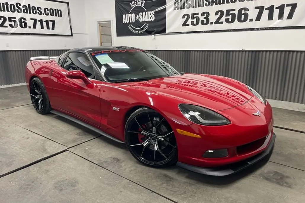 2005 Chevrolet Corvette Base photo 1