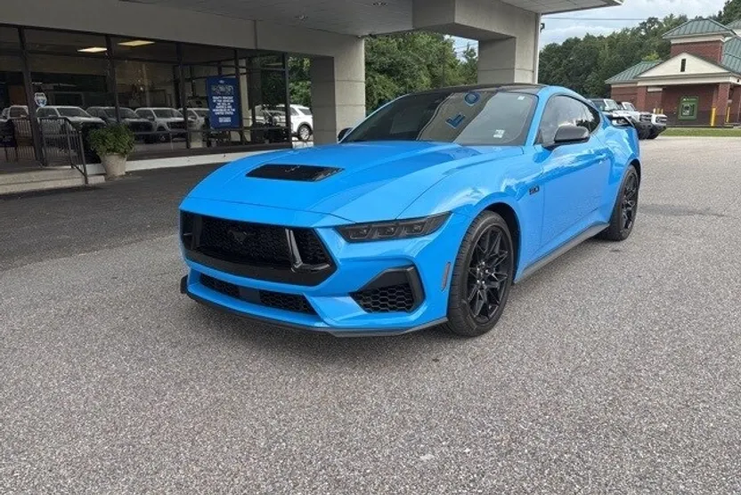 2024 Ford Mustang GT Premium photo 1