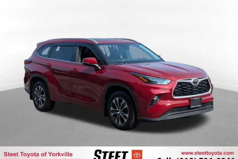 2023 Toyota Highlander XLE photo 1