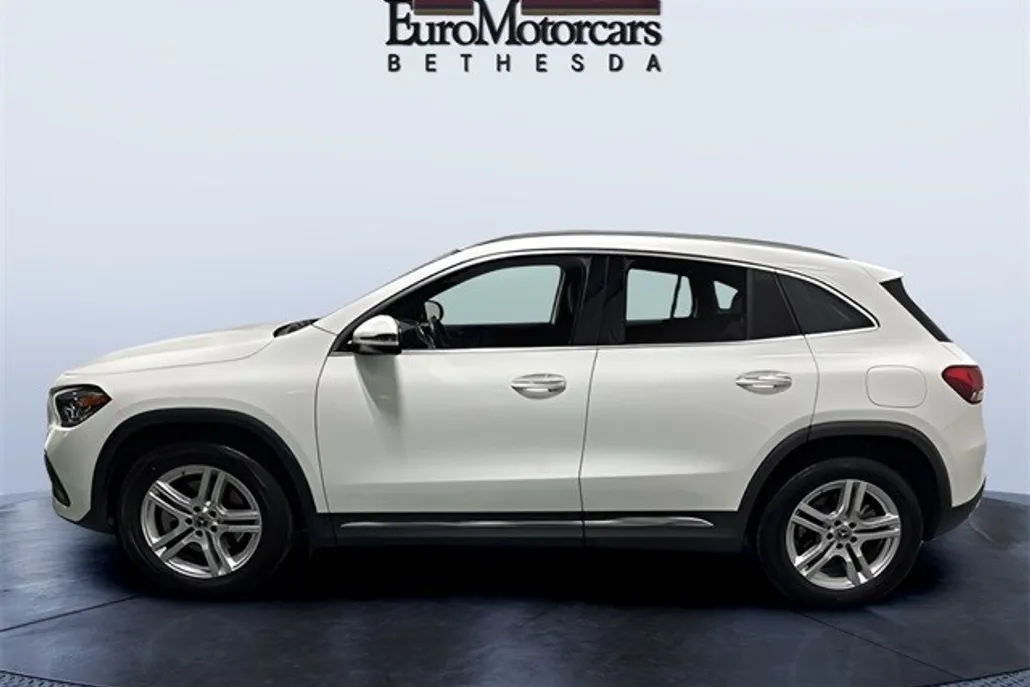 2022 Mercedes Benz GLA 250 4MATIC photo 1