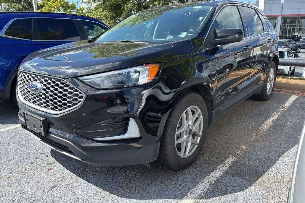 2023 Ford Edge SEL photo 1