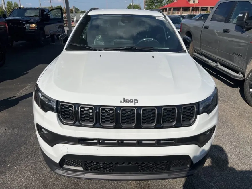 2026 Jeep Compass Latitude Altitude photo 1