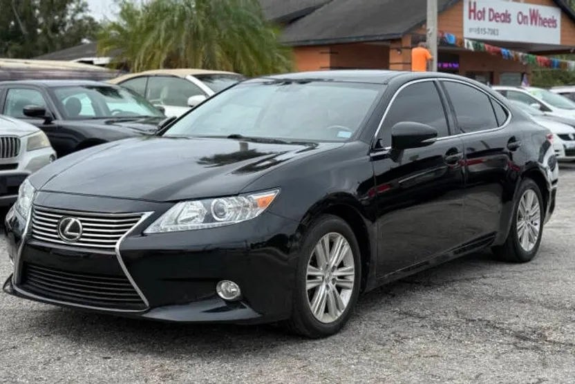 2014 Lexus ES 350 photo 1