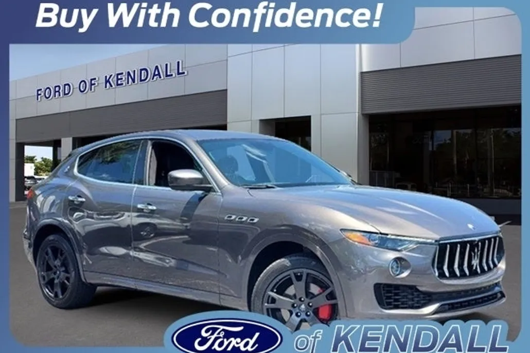 2019 Maserati Levante Base photo 1