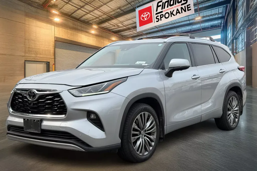 2023 Toyota Highlander Limited Platinum XLE XSE photo 1