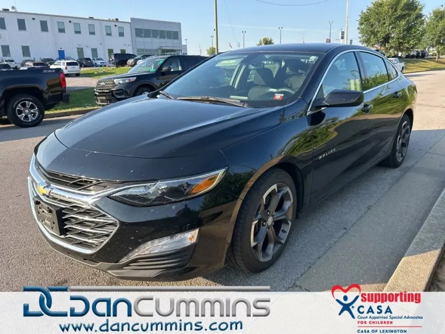 2022 Chevrolet Malibu 1LT photo 1