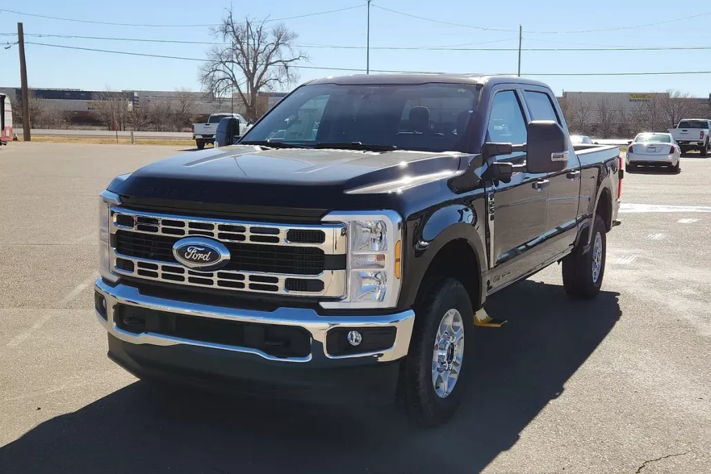 2025 Ford F-250 XLT photo 1
