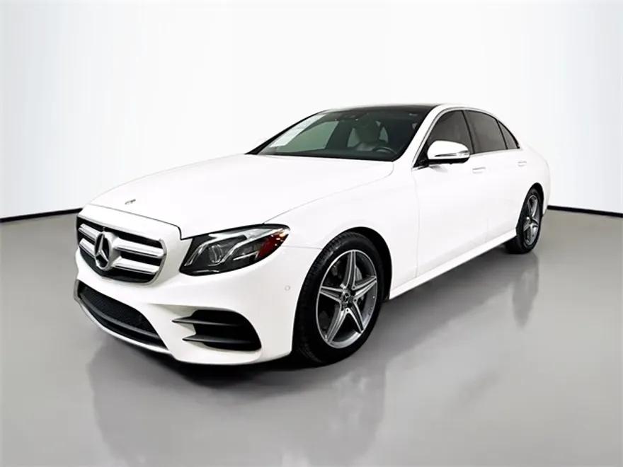 2019 Mercedes Benz E 300 photo 1
