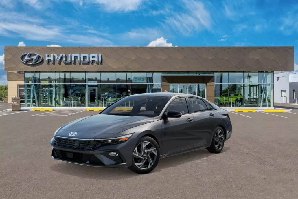 2025 Hyundai Elantra SEL Sport photo 1