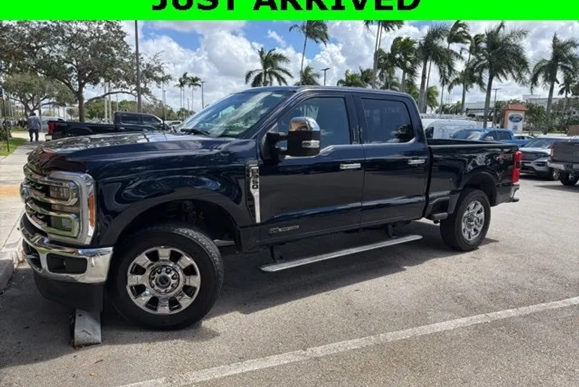 2023 Ford F-350 photo 1