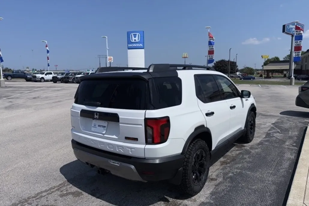 2026 Honda Passport TrailSport Elite photo 1