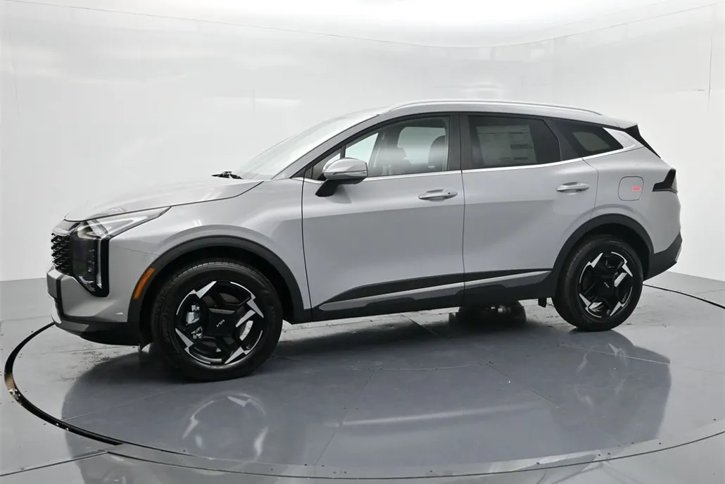 2026 Kia Sportage Hybrid EX photo 1