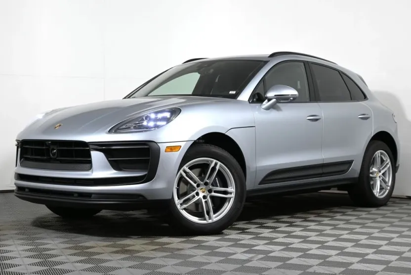 2025 Porsche Macan Base photo 1