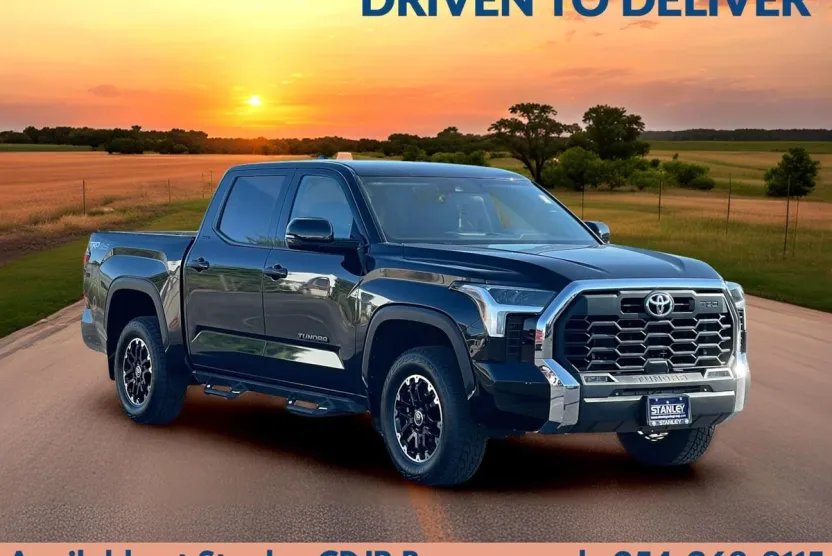 2022 Toyota Tundra SR5 photo 1