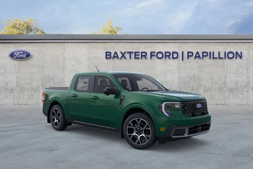2025 Ford Maverick Lariat photo 1