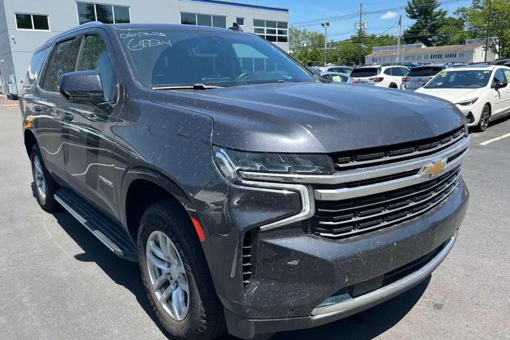 2023 Chevrolet Tahoe LT photo 1