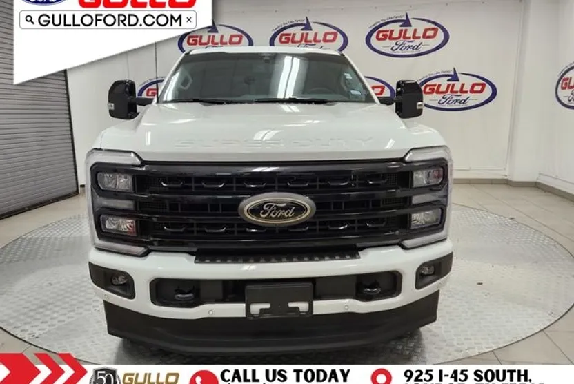 2024 Ford F-250 photo 1