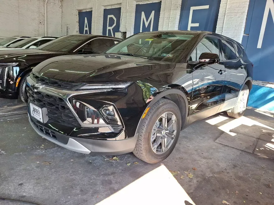 2023 Chevrolet Blazer 2LT photo 1