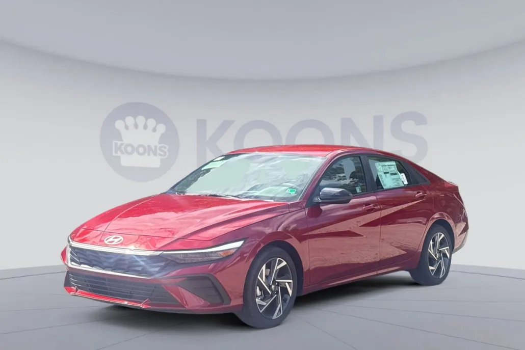 2025 Hyundai Elantra SEL Sport photo 1