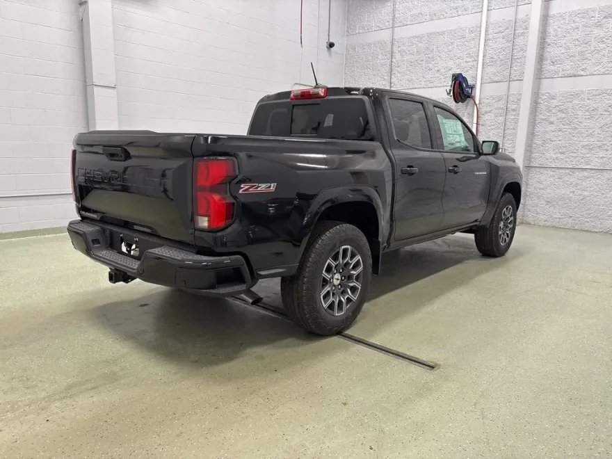 2026 Chevrolet Colorado Z71 photo 1