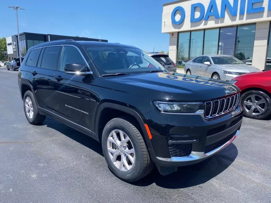 2022 Jeep Grand Cherokee Limited photo 1
