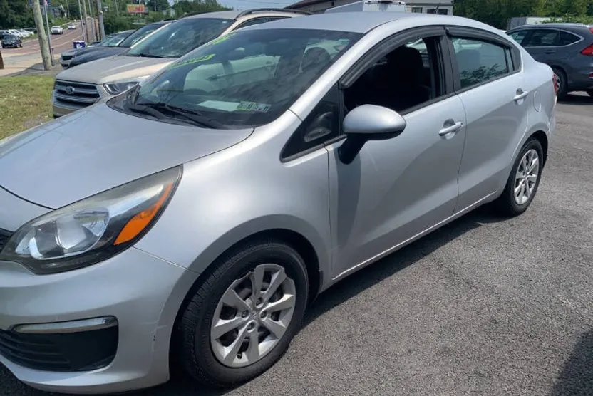 2016 Kia Rio LX photo 1