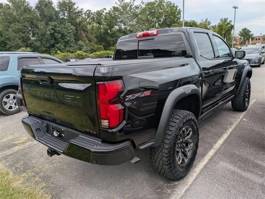 2024 Chevrolet Colorado ZR2 photo 1