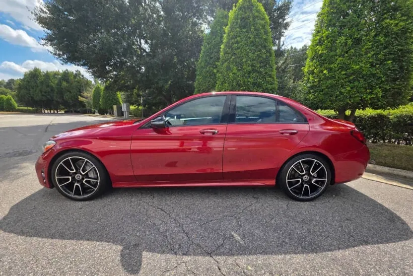 2019 Mercedes Benz C 300 photo 1