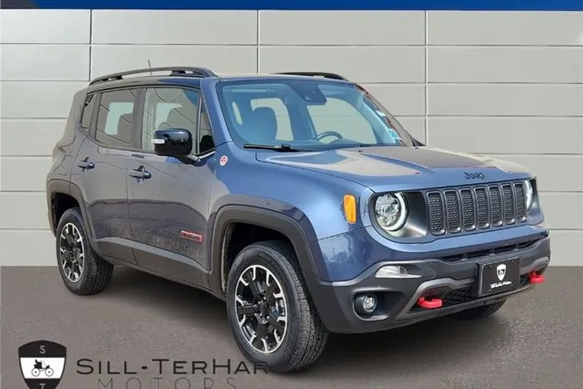 2023 Jeep Renegade Trailhawk photo 1