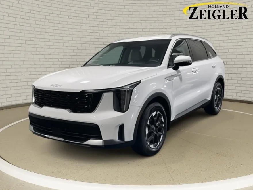 2025 Kia Sorento S photo 1