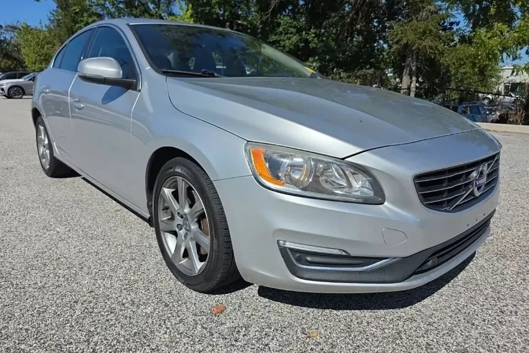 2016 Volvo S60 T5 Premier photo 1