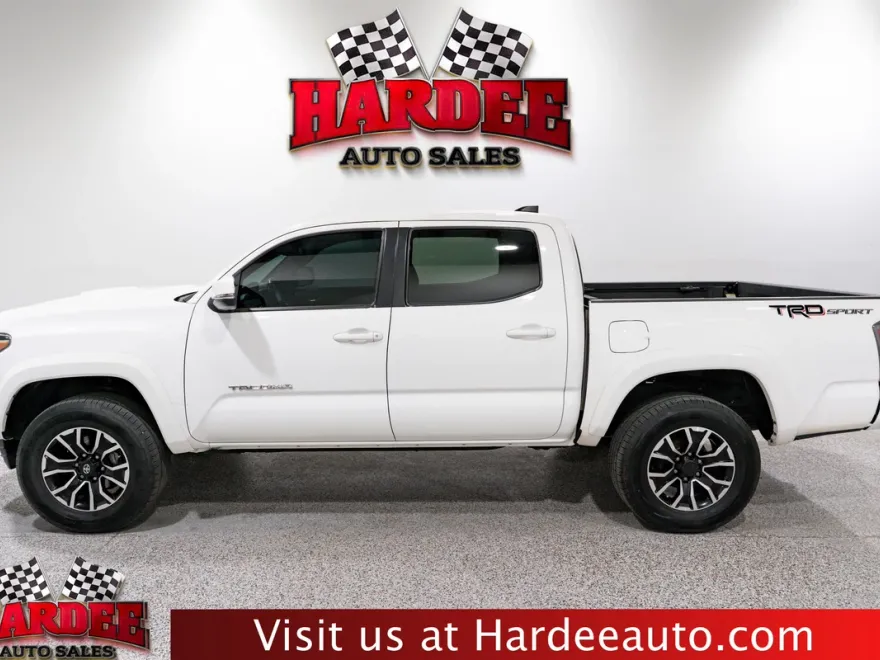 2021 Toyota Tacoma TRD Sport photo 1