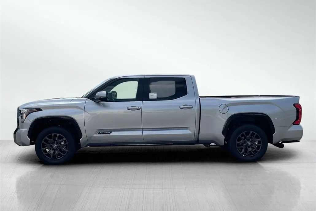2026 Toyota Tundra Platinum photo 1