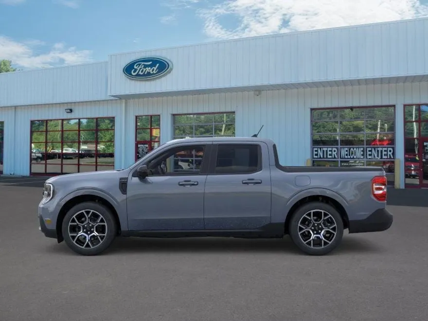 2025 Ford Maverick Lariat photo 1
