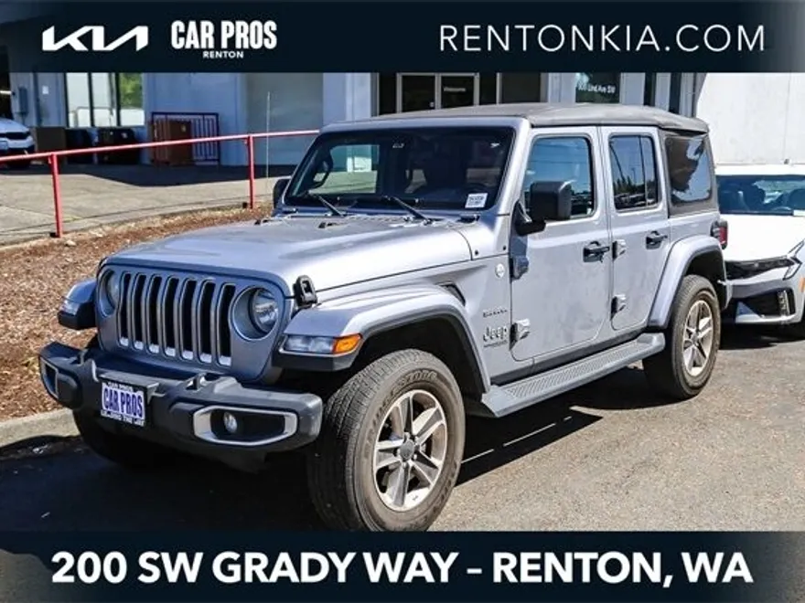 2020 Jeep Wrangler Unlimited Sahara photo 1