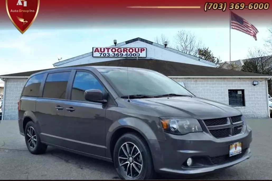 2019 Dodge Grand Caravan GT photo 1