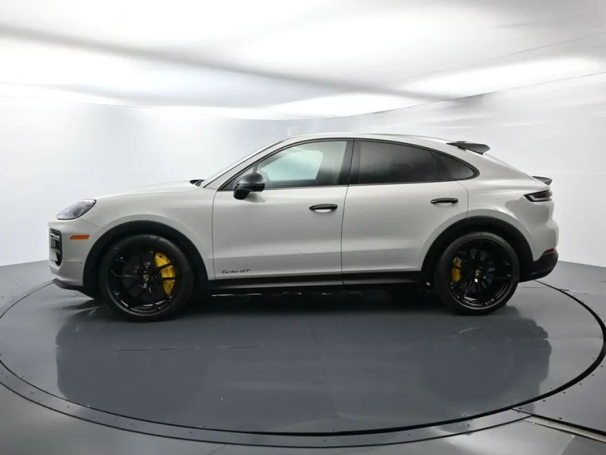 2024 Porsche Cayenne Coupe Turbo GT photo 1