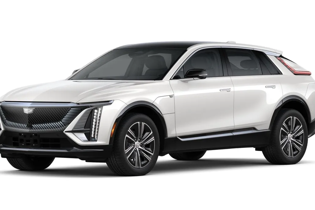 2025 Cadillac Lyriq Luxury photo 1