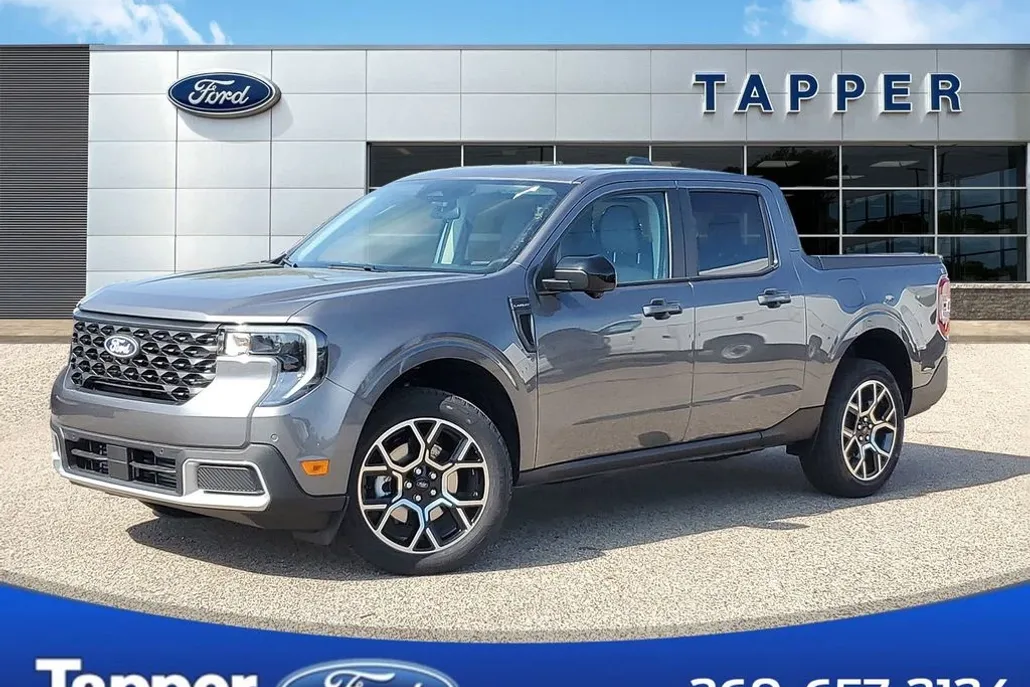 2025 Ford Maverick Lariat photo 1