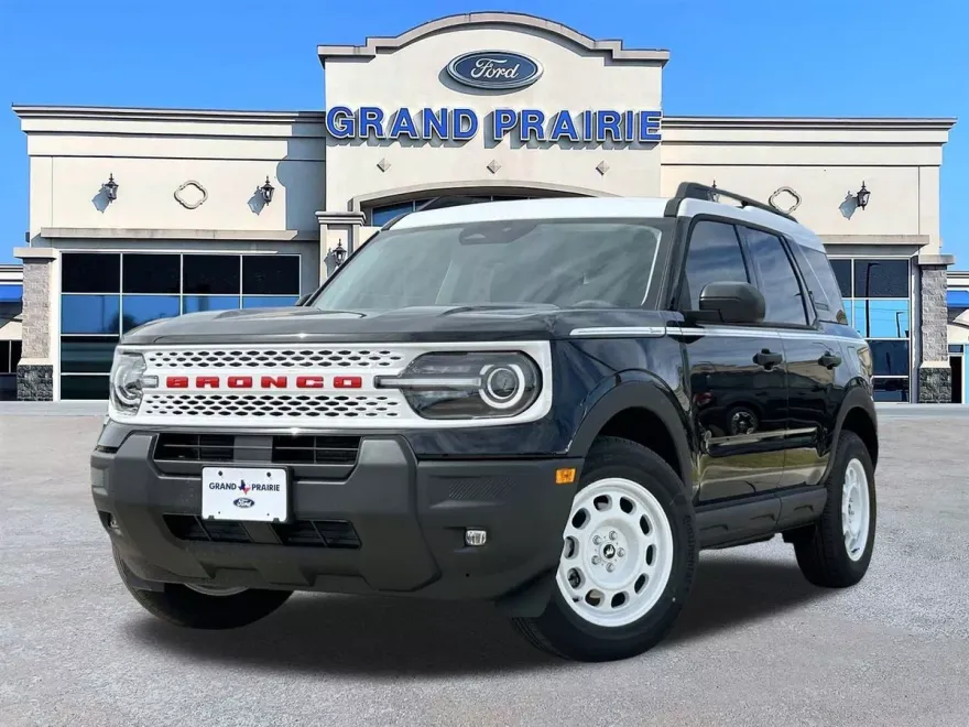 2025 Ford Bronco Sport Heritage photo 1