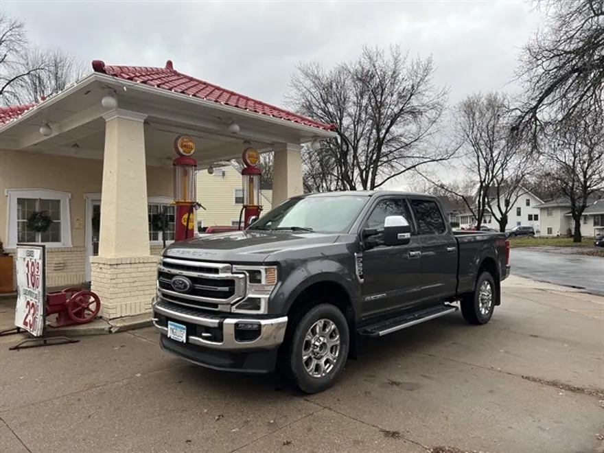 2020 Ford F-350 Lariat photo 1