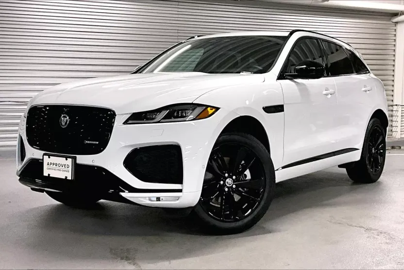 2025 Jaguar F-PACE R-Dynamic S photo 1