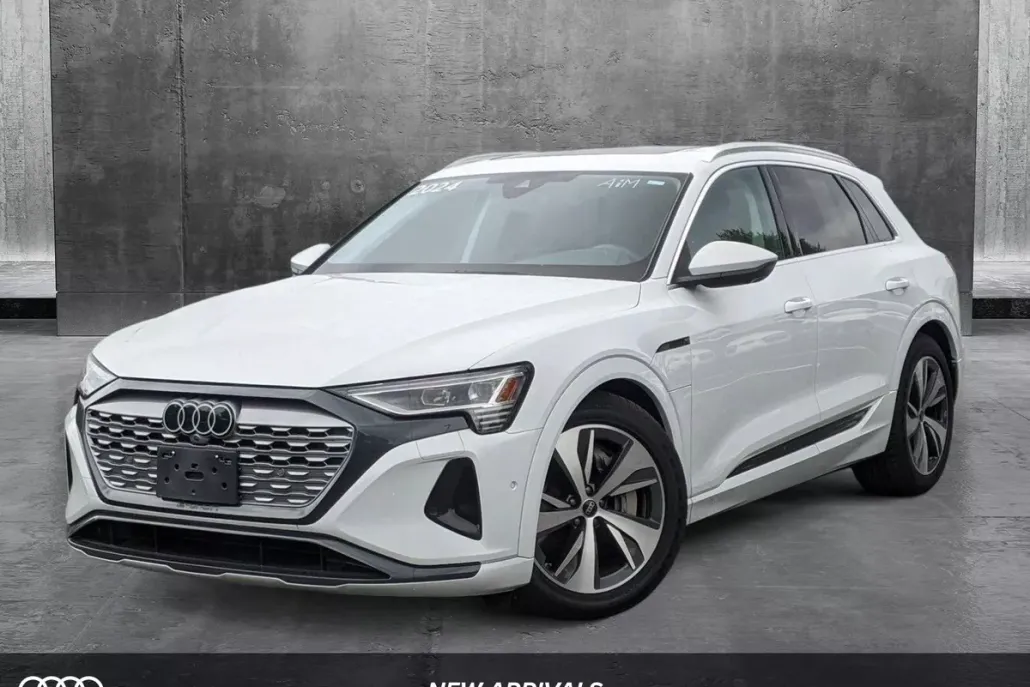 2024 Audi Q8 E-tron Premium Plus photo 1