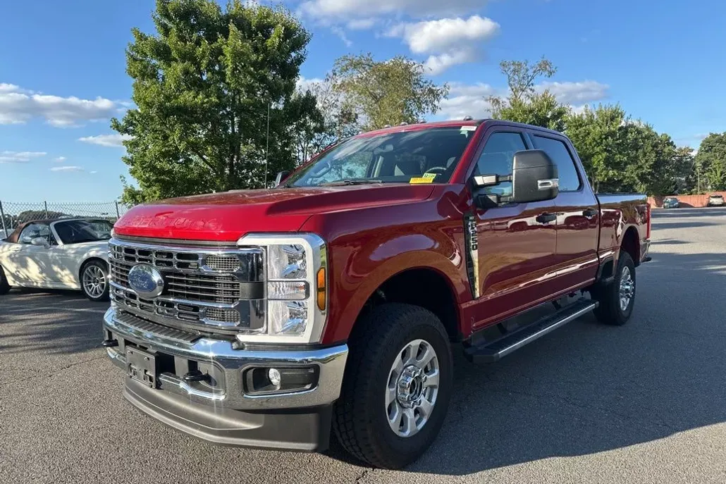 2024 Ford F-250 photo 1