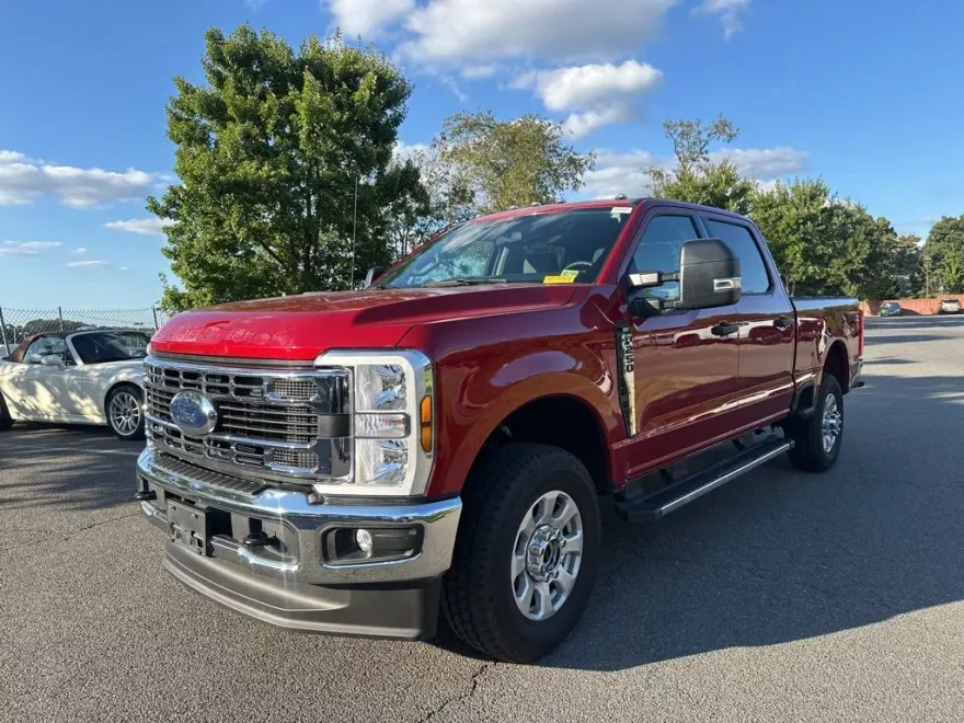 2024 Ford F-250 photo 1