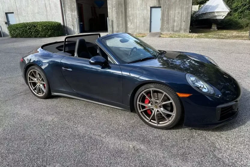 2017 Porsche 911 4S 4 GTS photo 1