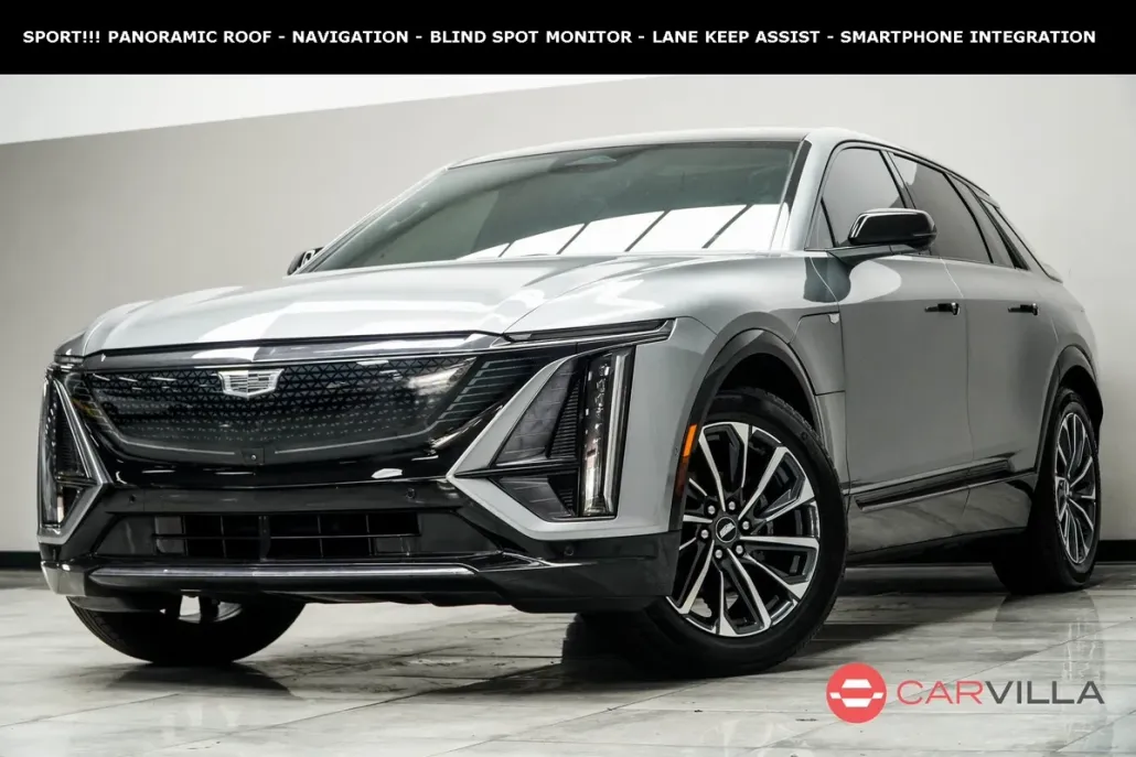 2024 Cadillac Lyriq Sport photo 1